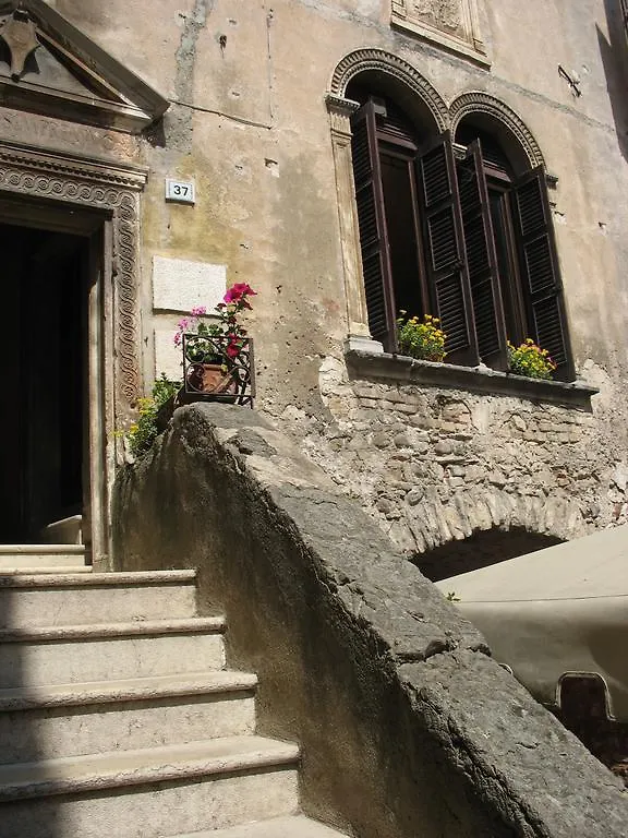 Palazzo Fregoso Apartman Garda