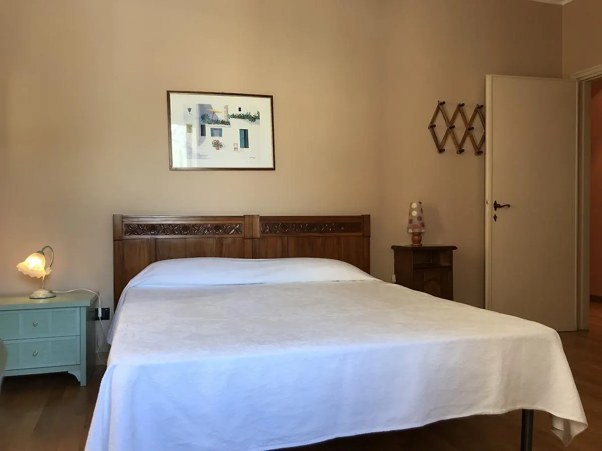 Palazzo Fregoso Apartman Garda Olaszország